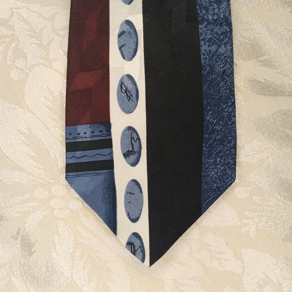 Daniel Hechter Neck Tie Imported Fabric 100% Silk Abstract Art Deco 56 x 3.75
